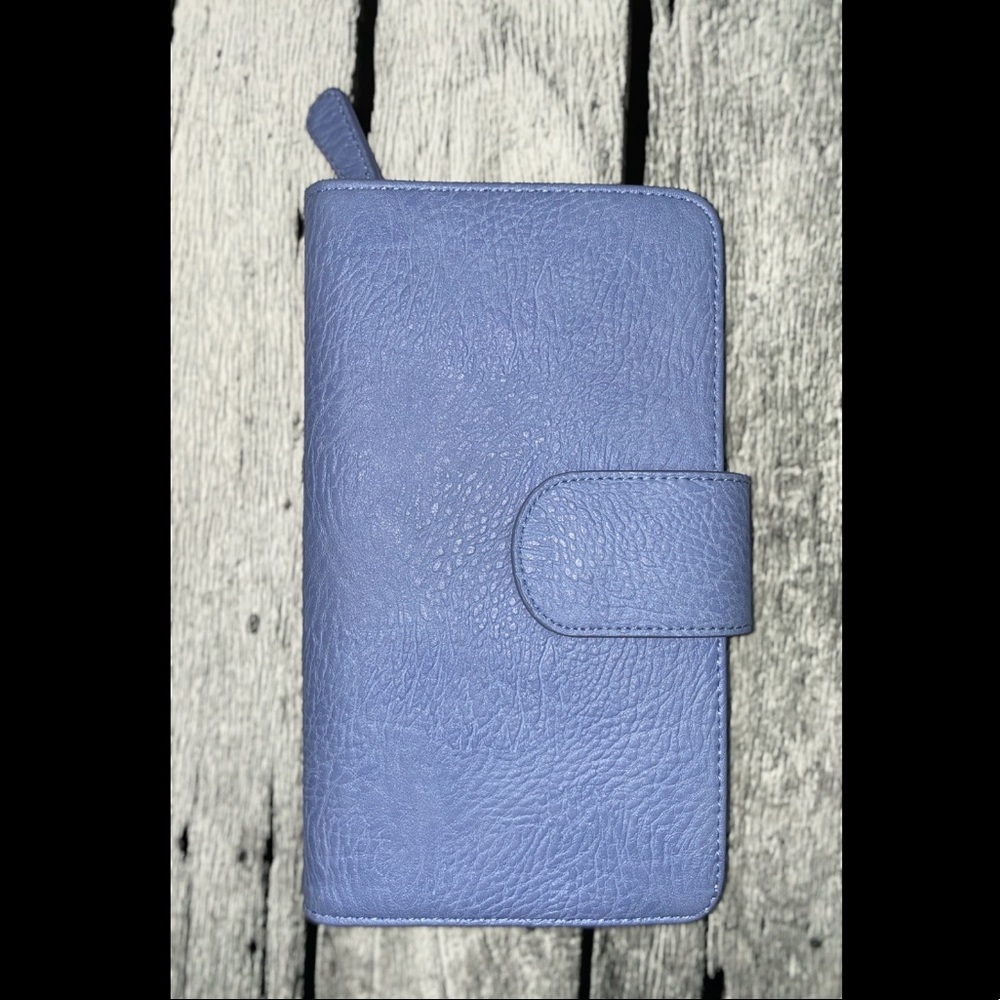 Ulta Women's Travel zip around Wallet